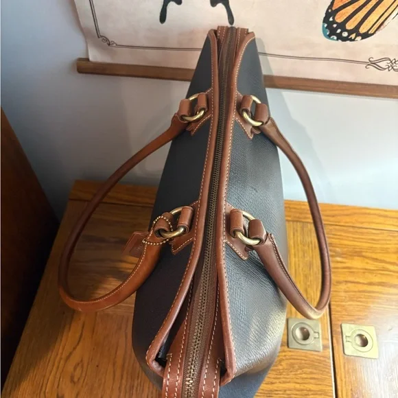 Coach Vintage Dakota Harvest Tote - Picture 8 of 14
